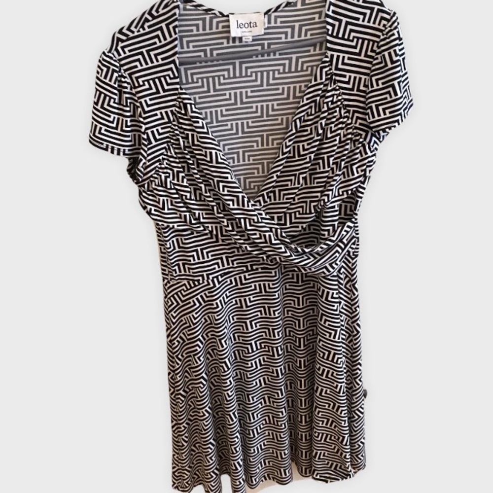 leot Dress